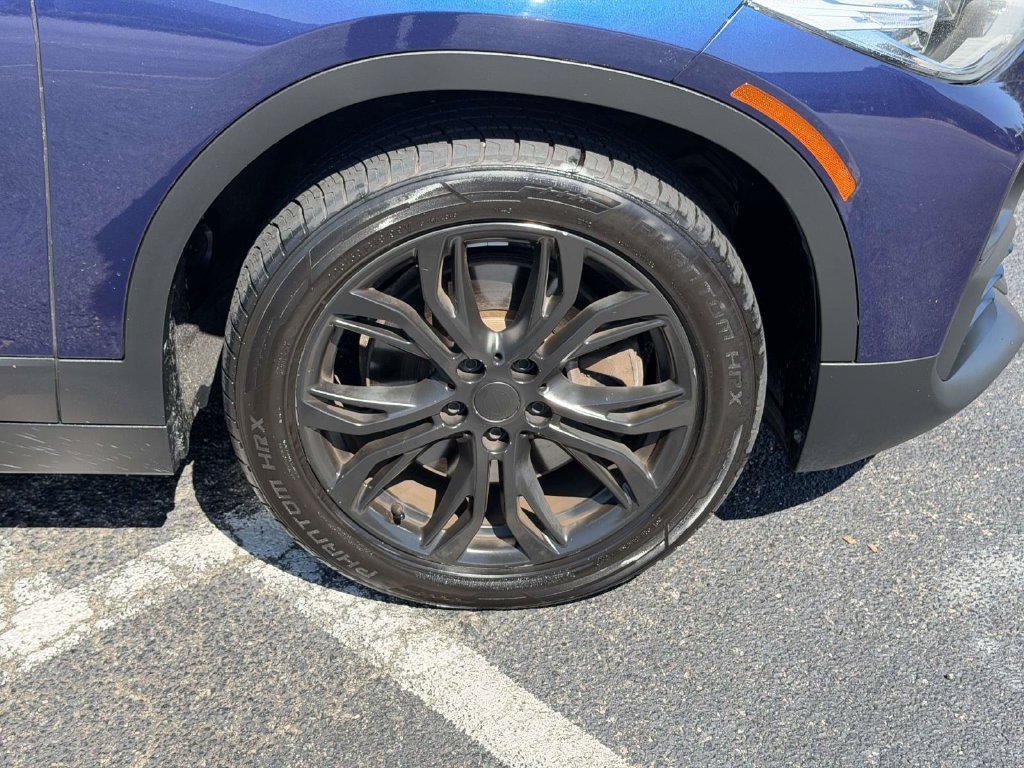 Used 2018 Blue BMW xDrive28i image 25