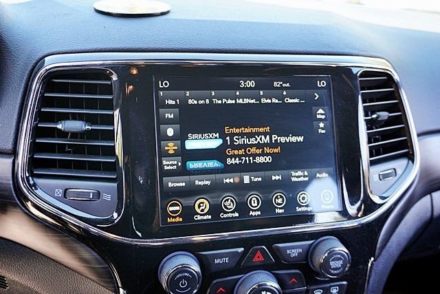 Certified Used 2022 Black Jeep Laredo X image 23