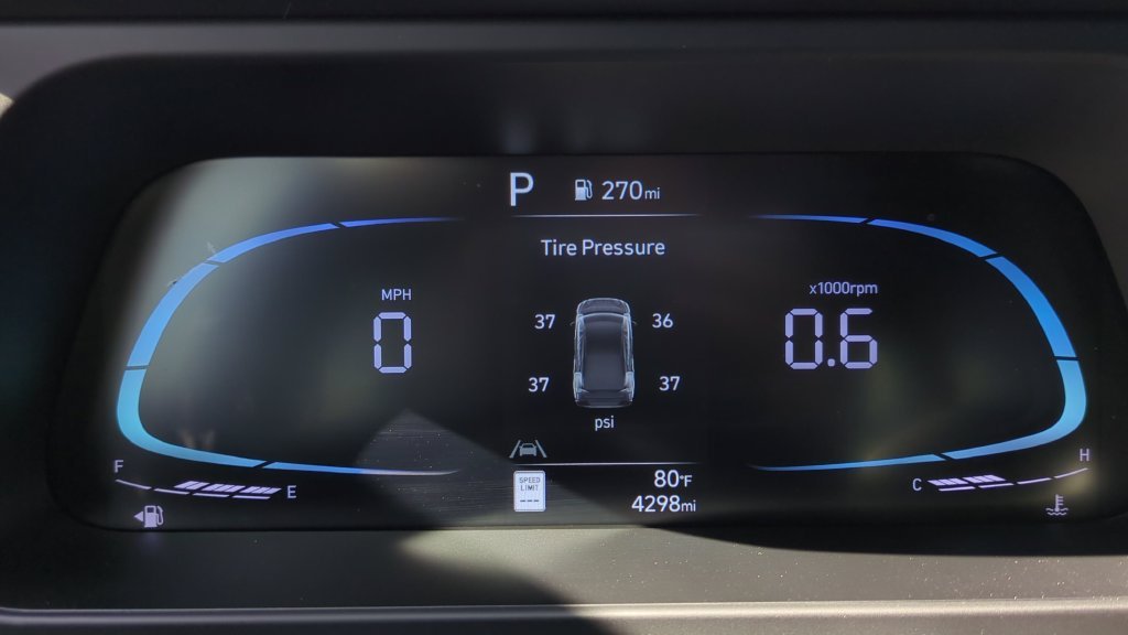 Certified Used 2025 Red Hyundai SEL Sport image 19