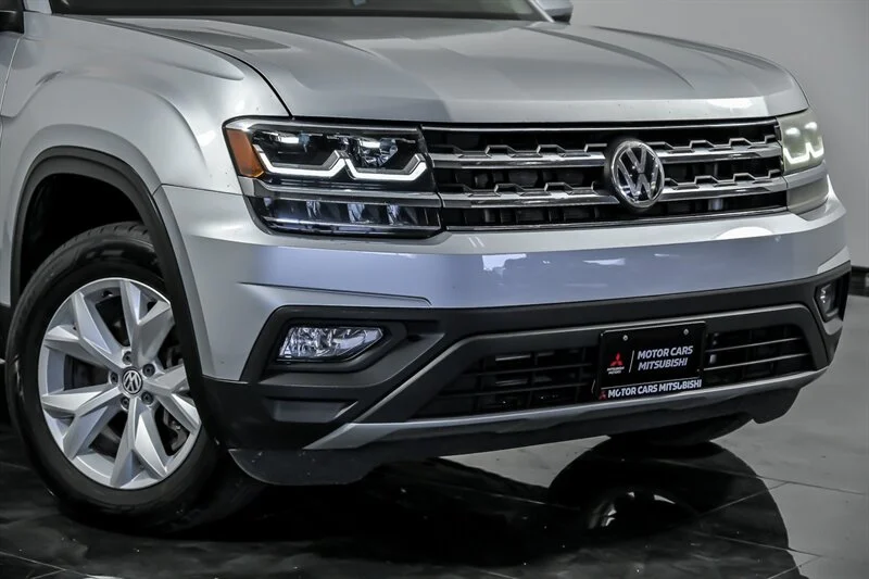 Used 2019 Volkswagen Atlas SE with VIN 1V2DR2CA4KC522198 for sale in Aurora, IL