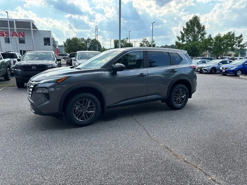 2026 Nissan Rogue S - Photo 9