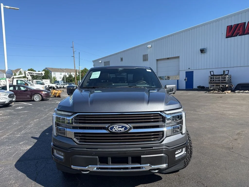 Used 2024 Gray Ford King Ranch image 47
