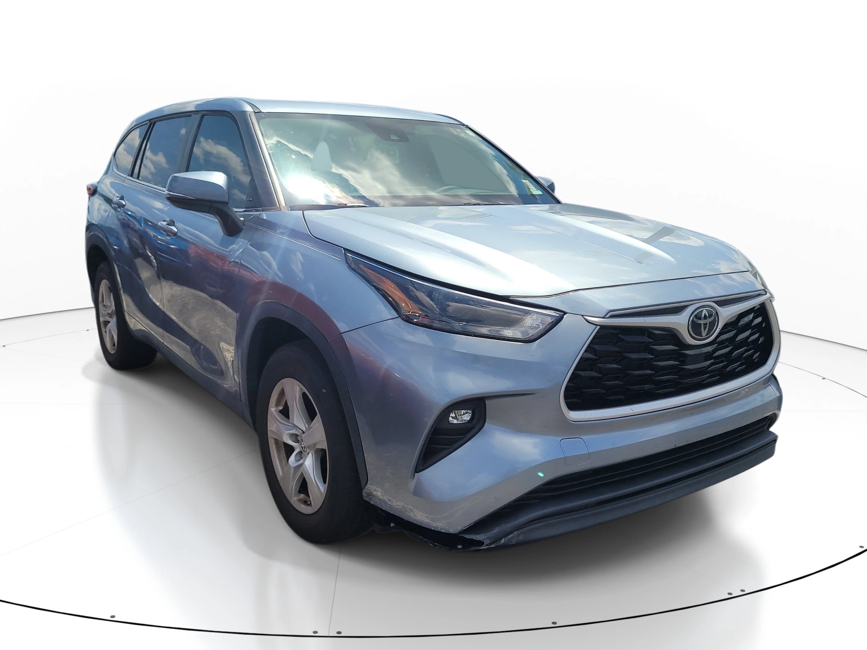 Used 2023 Moon Dust Toyota L image 1