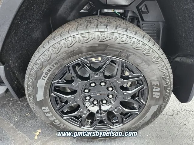 New 2025 Meteorite Metallic (Grey) GMC 2X image 11