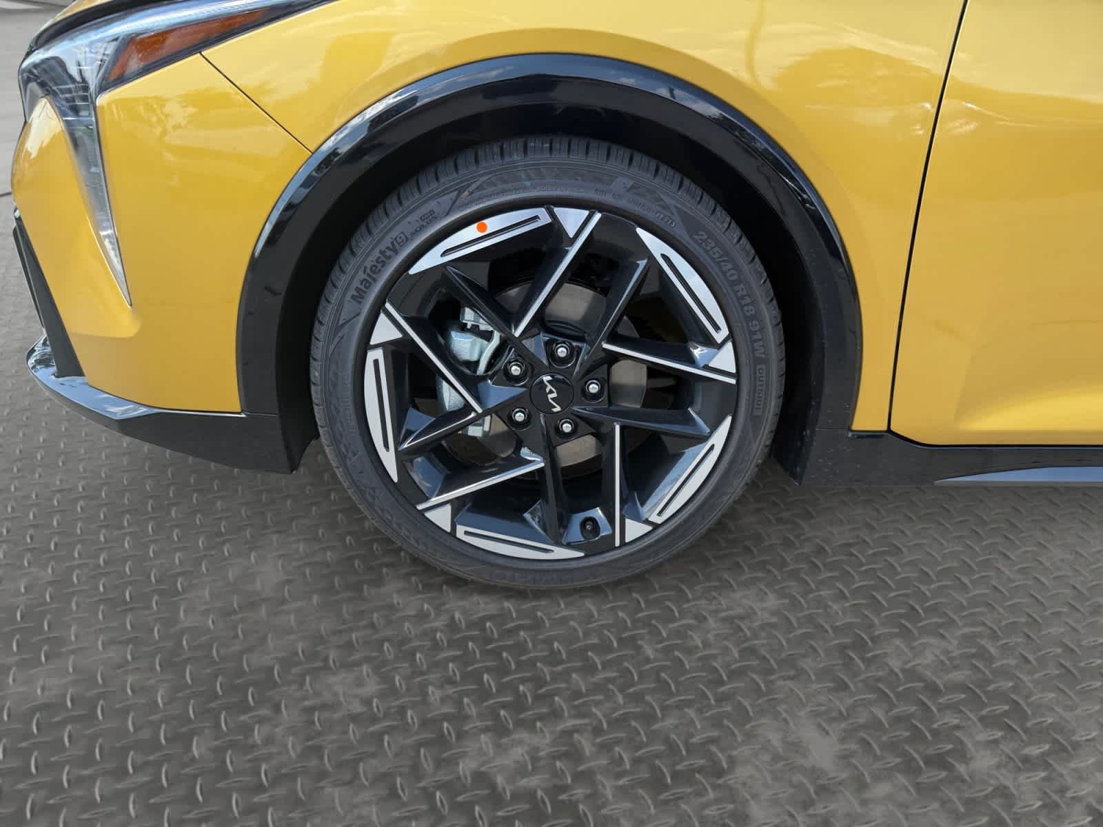 New 2026 Sparkling Yellow Kia GT-Line image 9