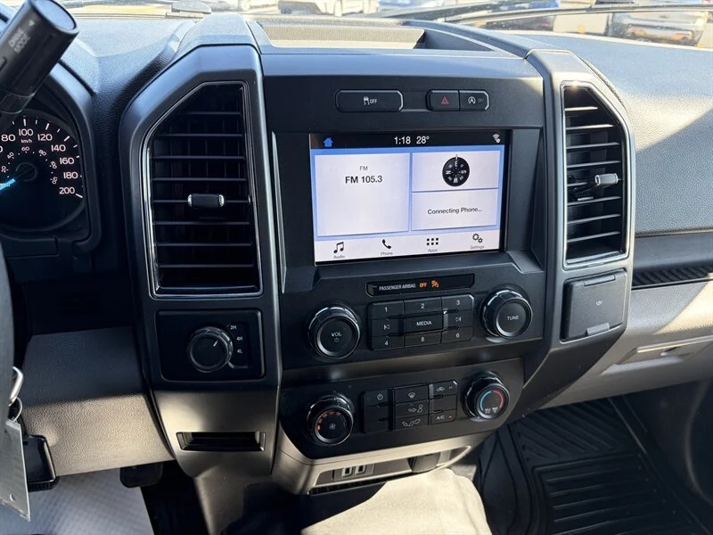Used 2019 Grey Ford XLT image 8
