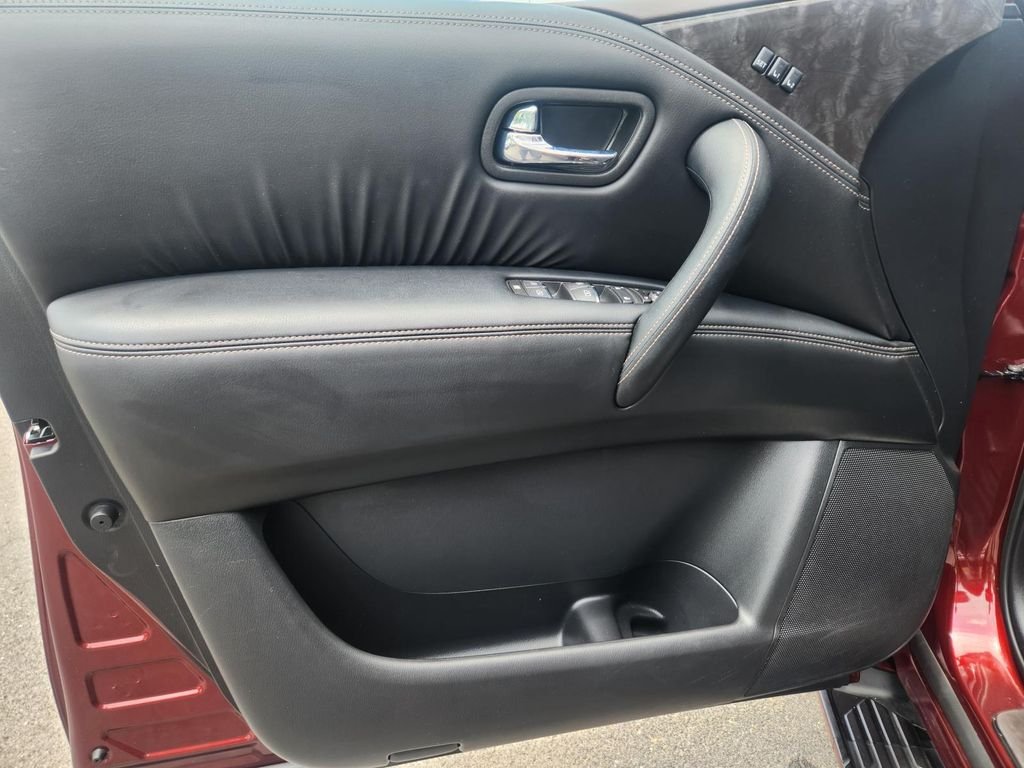 Used 2023 Red Nissan Platinum image 12