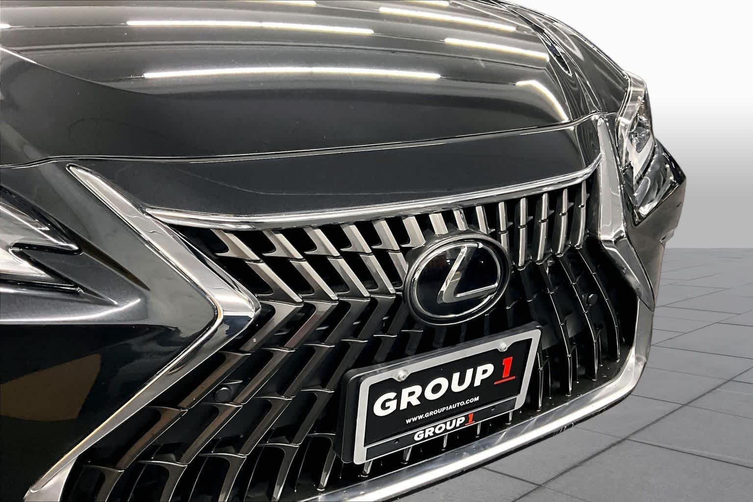Certified Used 2025 Caviar Lexus  image 30