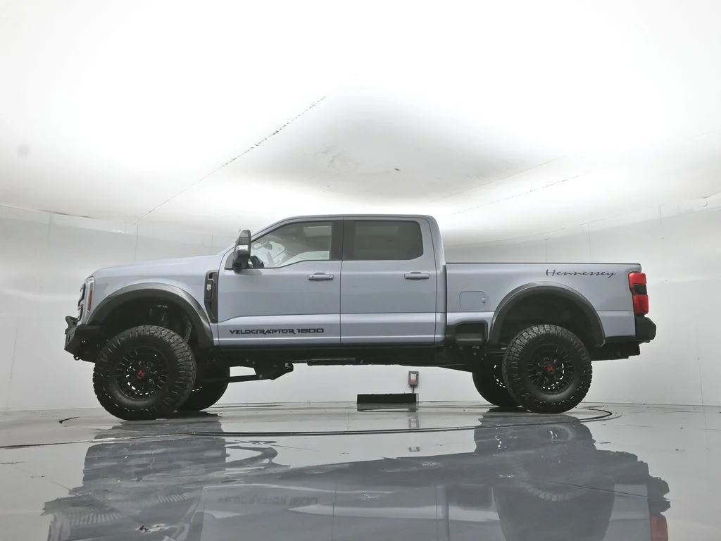 New 2026 Glacier Gray Metallic Tri-Coat Ford Lariat image 7