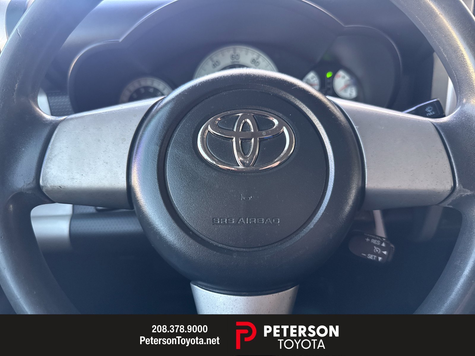 Used 2010  Toyota Base image 21