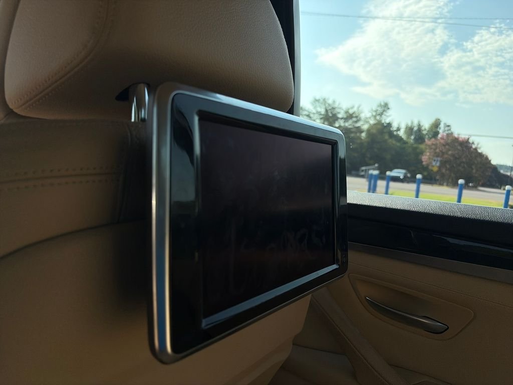 Used 2014 Jet Black BMW 535d image 31