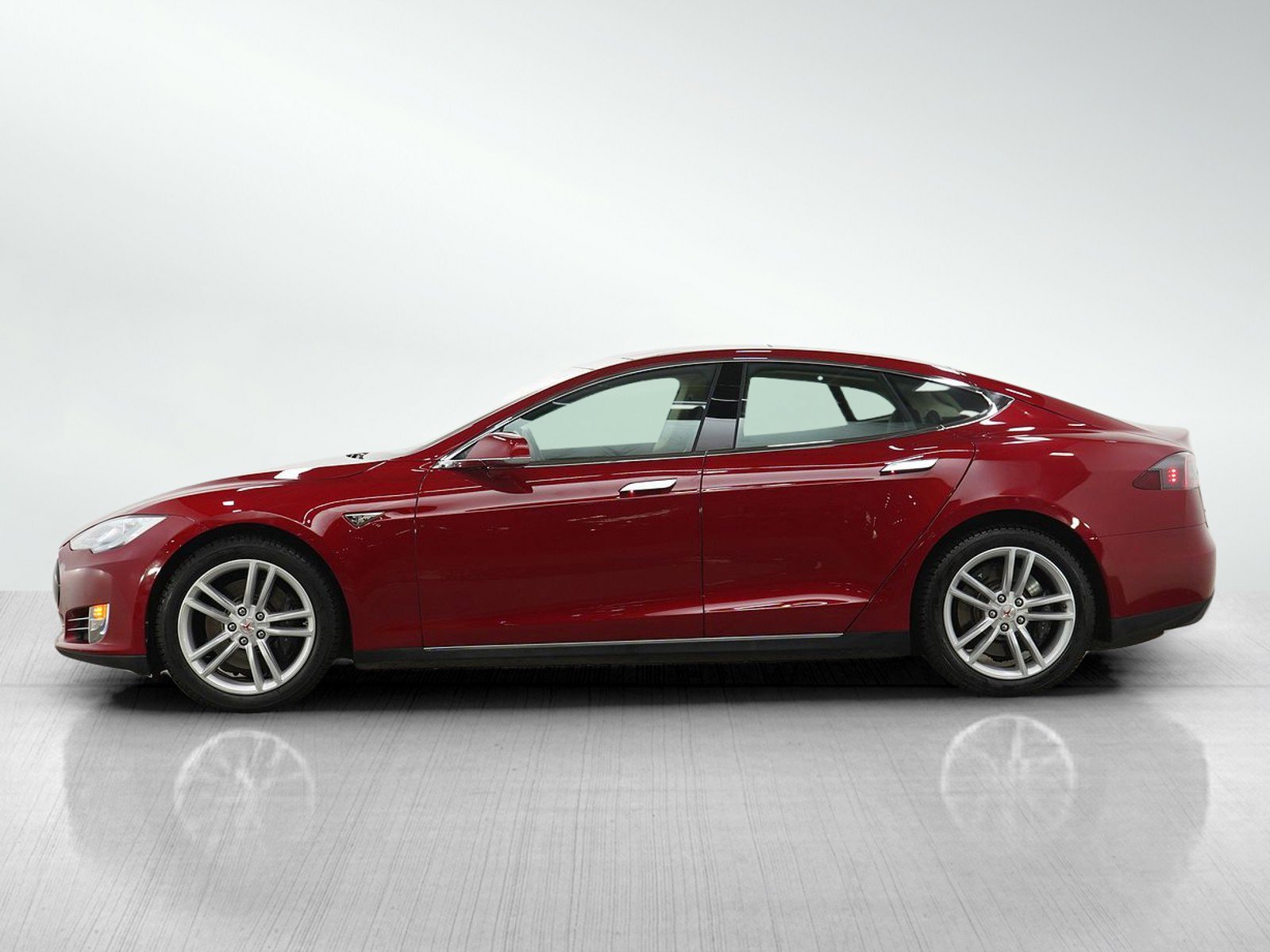Used 2014 Tesla Model S S with VIN 5YJSA1H18EFP53020 for sale in Burnsville, Minnesota