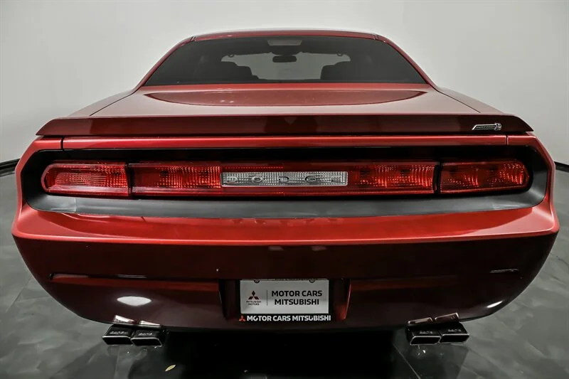 Used 2010 Inferno Red Crystal Pearl Coat Dodge R/T image 8