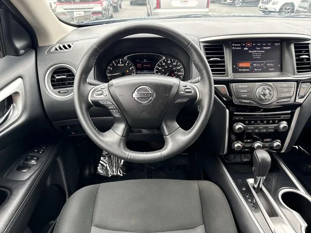Used 2020 Blue Nissan SV image 14