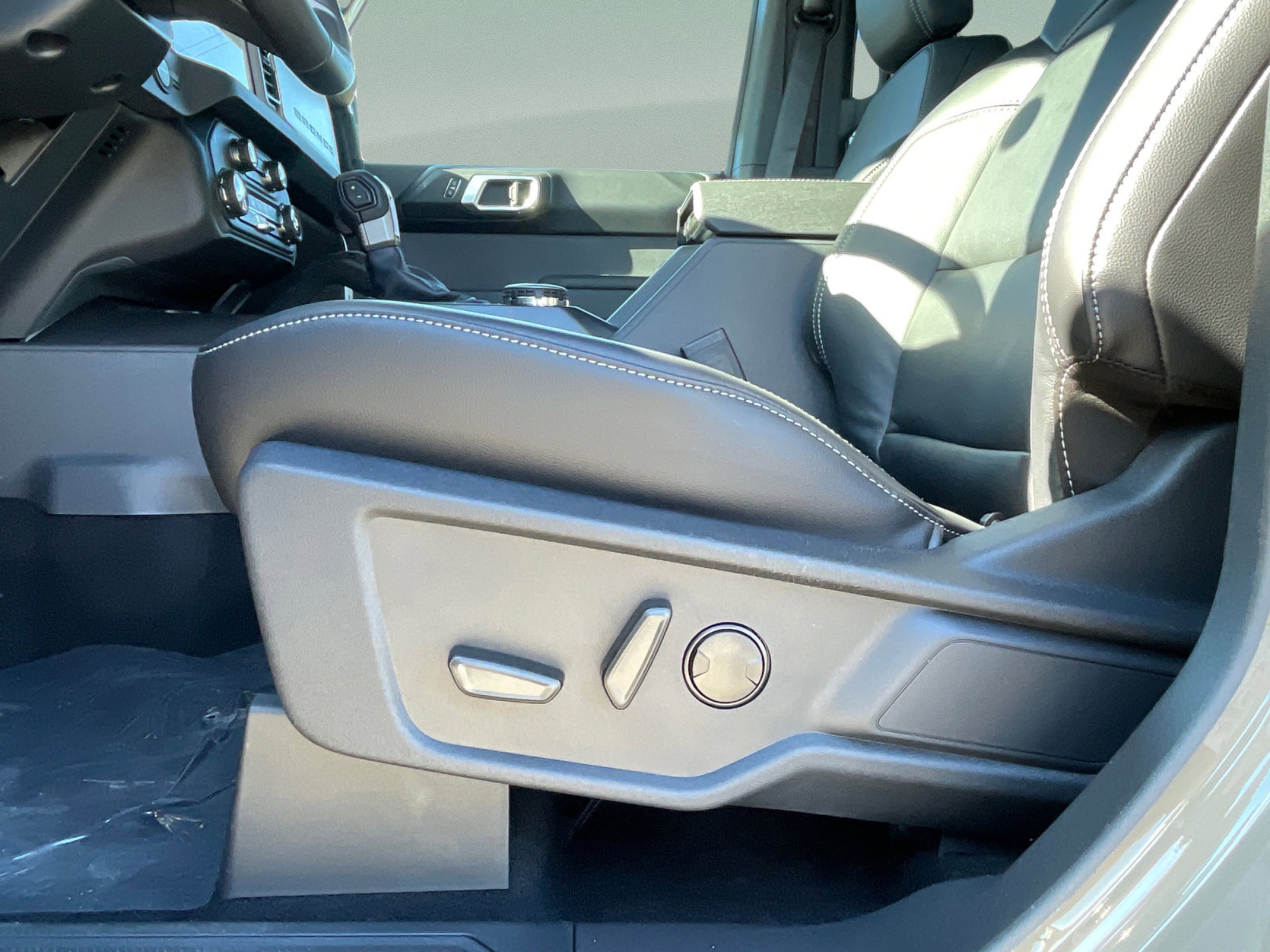 2025 Ford Bronco 4-Door Outer Banks - Photo 18