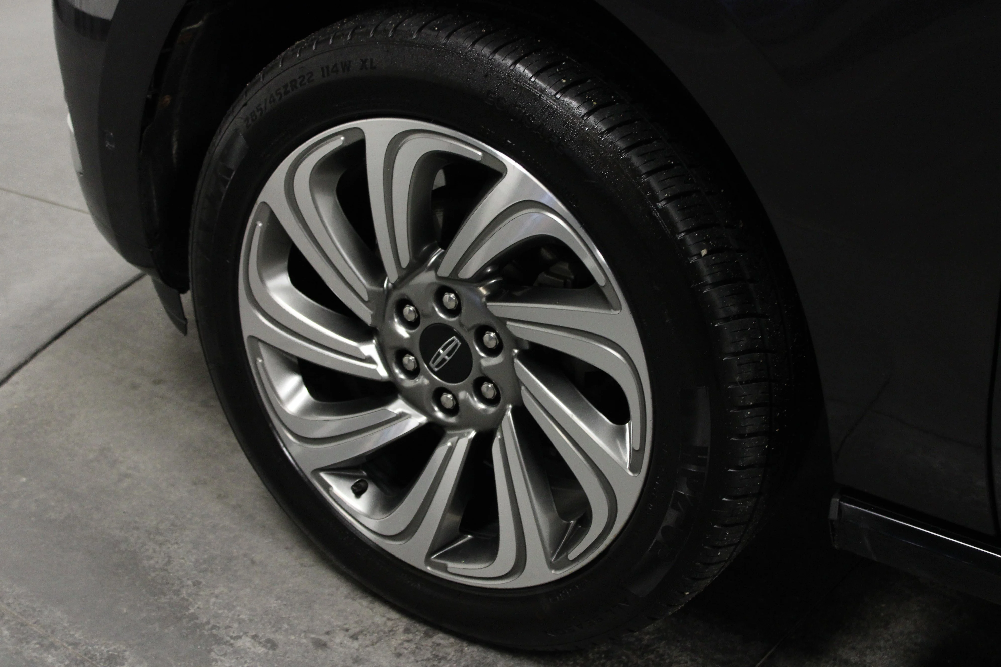 Used 2023 Starlight Gray Premium Colorant Lincoln Reserve image 10
