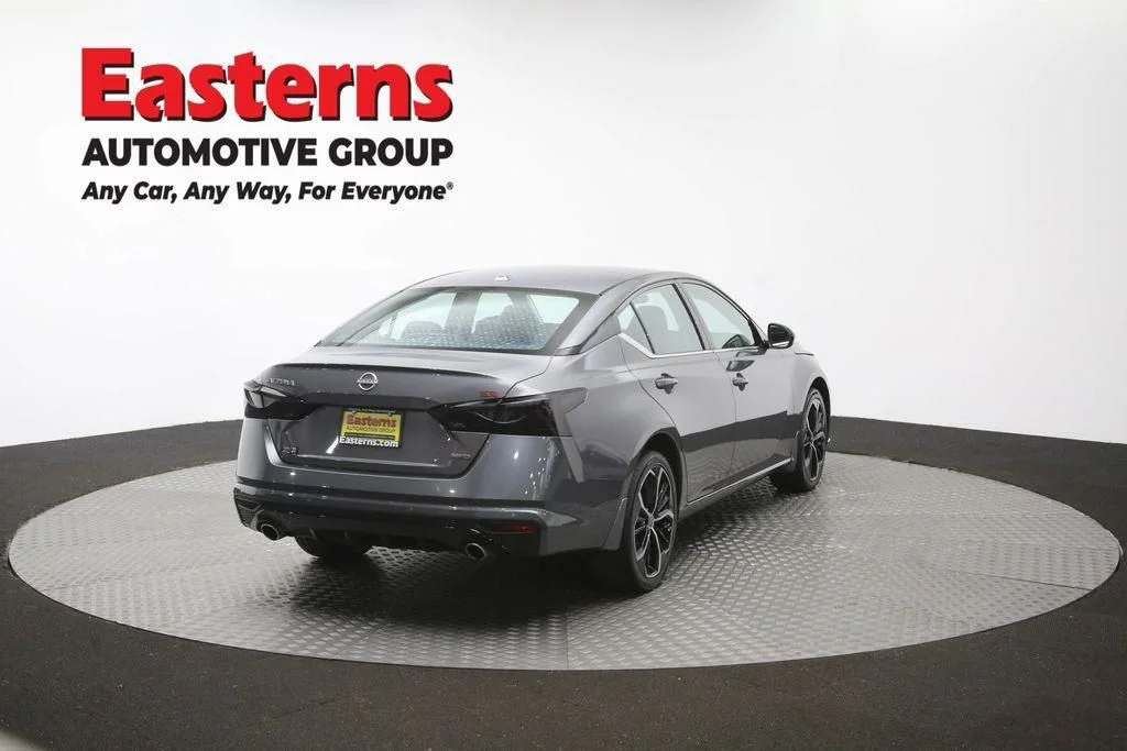 Used 2025 Gray Nissan 2.5 SR image 40