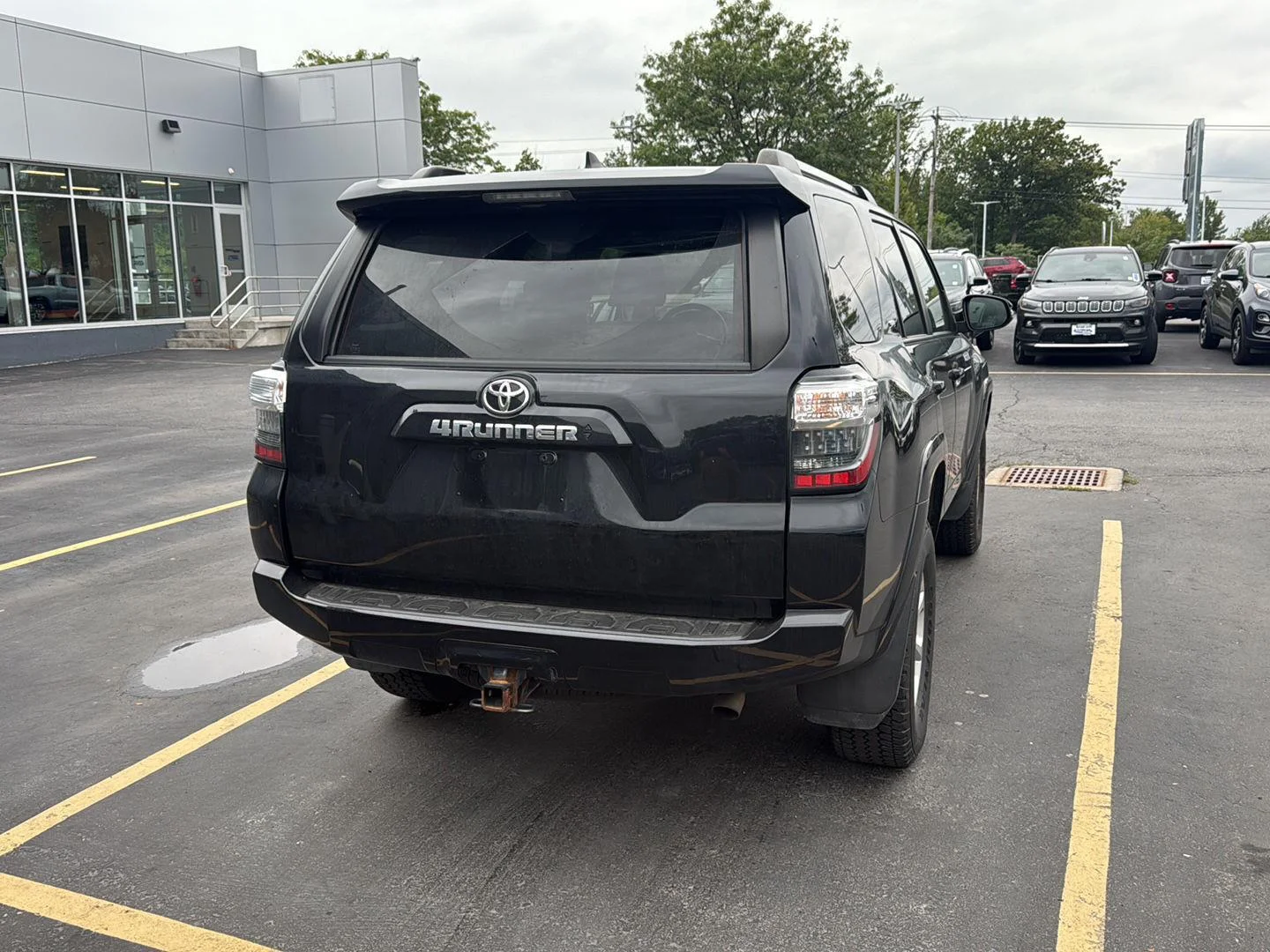 Used 2022 Midnight Black Metallic Toyota SR5 Premium image 8