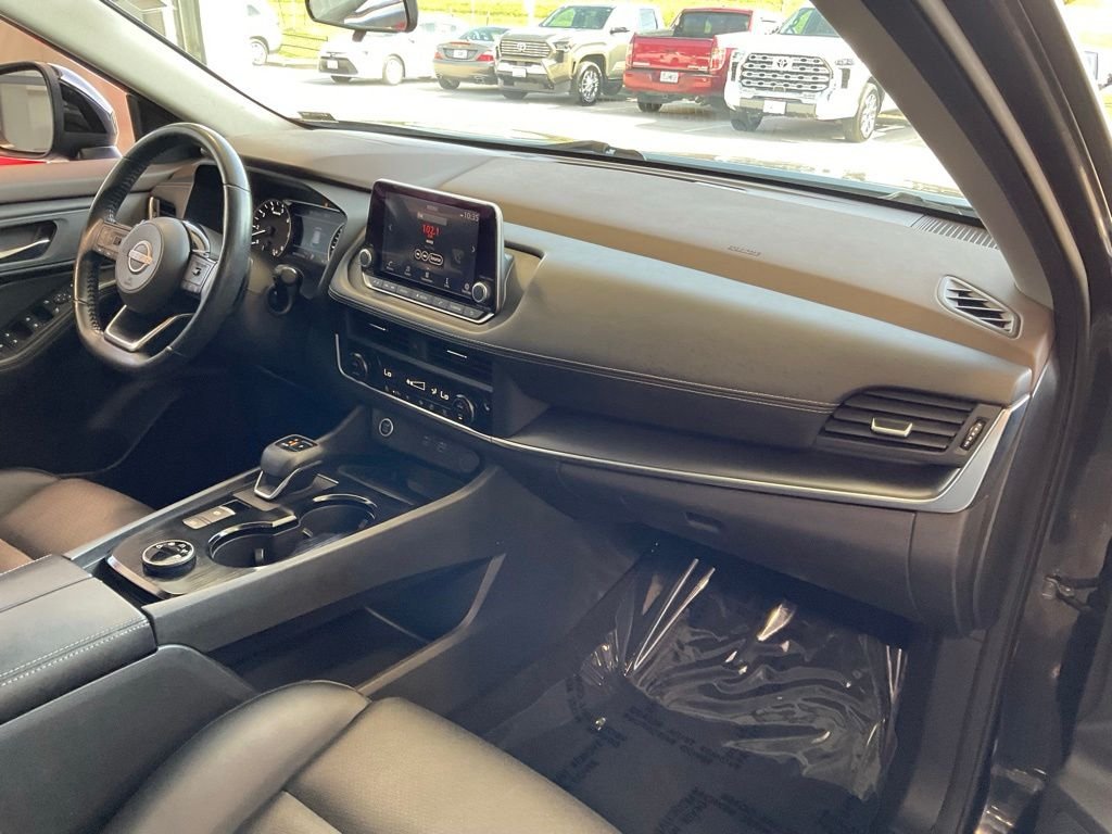 Used 2023 Black Nissan SV image 18