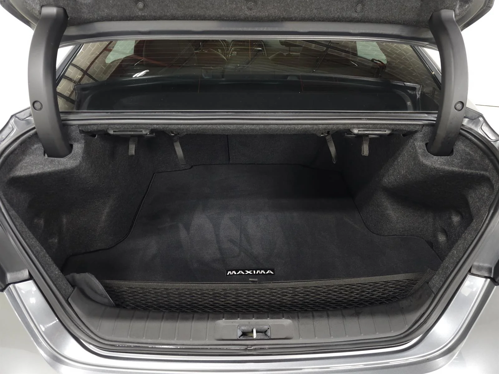 Used 2019 Gray Nissan 3.5 SR image 8