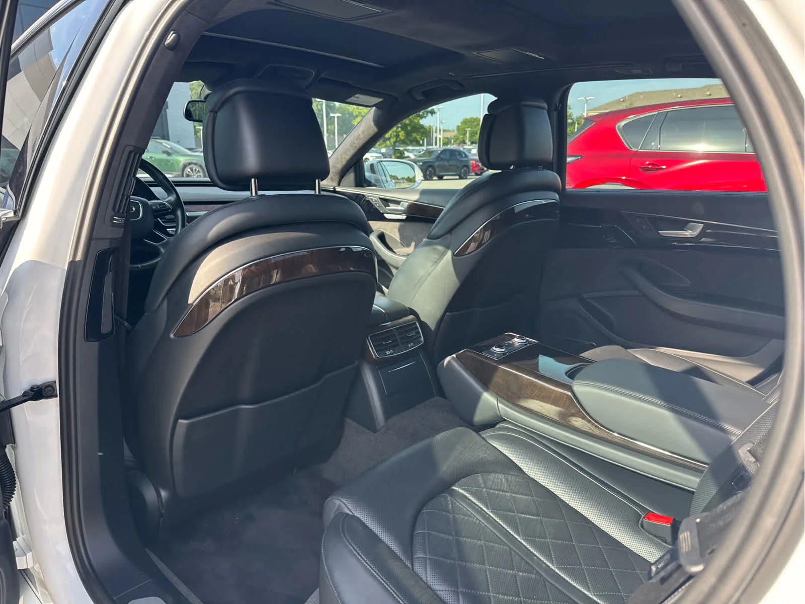 Used 2017 Ibis White Audi Sport image 5