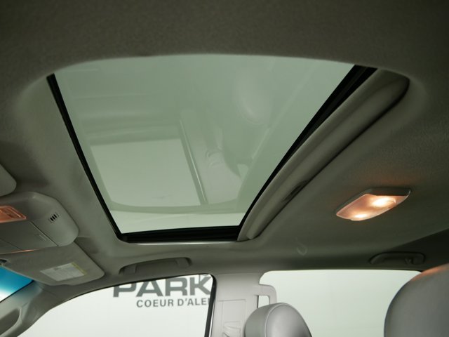 Used 2011 Super White Toyota Crew Cab Limited image 11