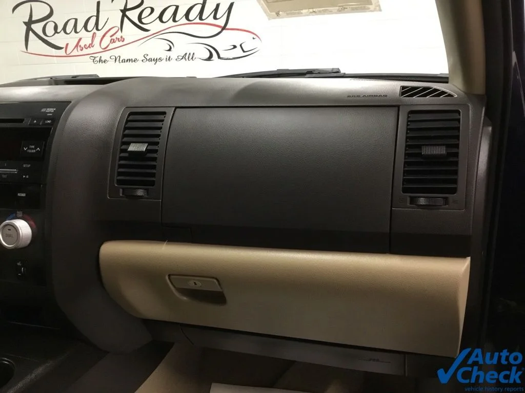 Used 2010 Blue Toyota Limited image 44
