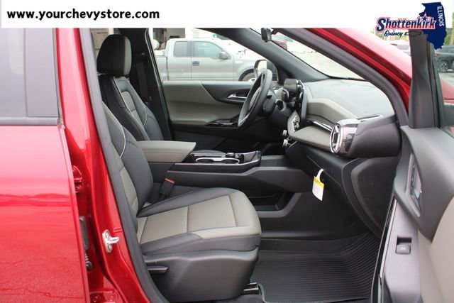 2026 Chevrolet Equinox LT - Photo 15