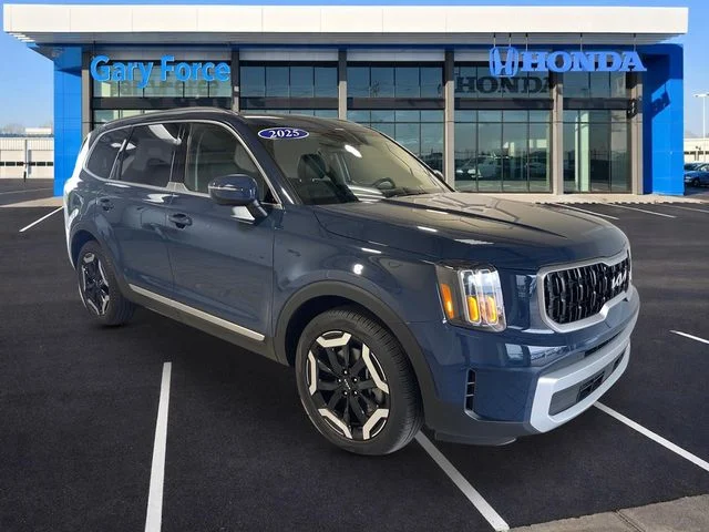 2025 Kia Telluride EX FWD's photo