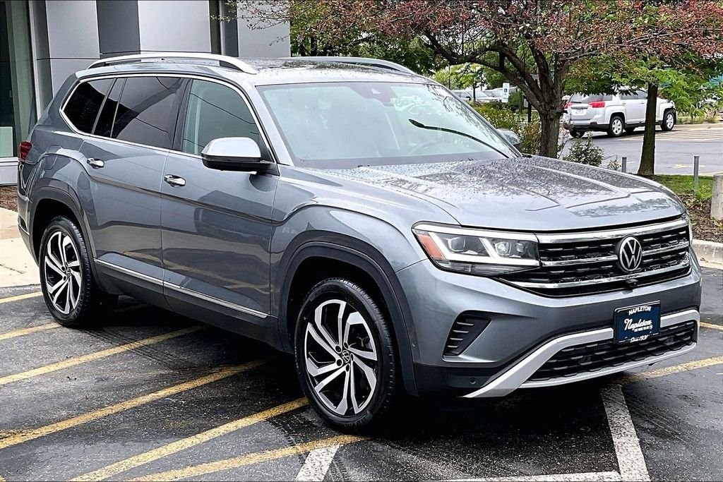 Used 2021 Gray Volkswagen SEL Premium image 39