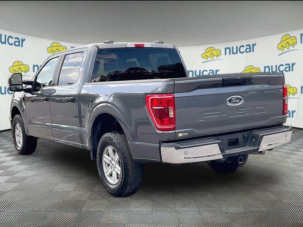 Used 2022 Gray Ford XLT image 4
