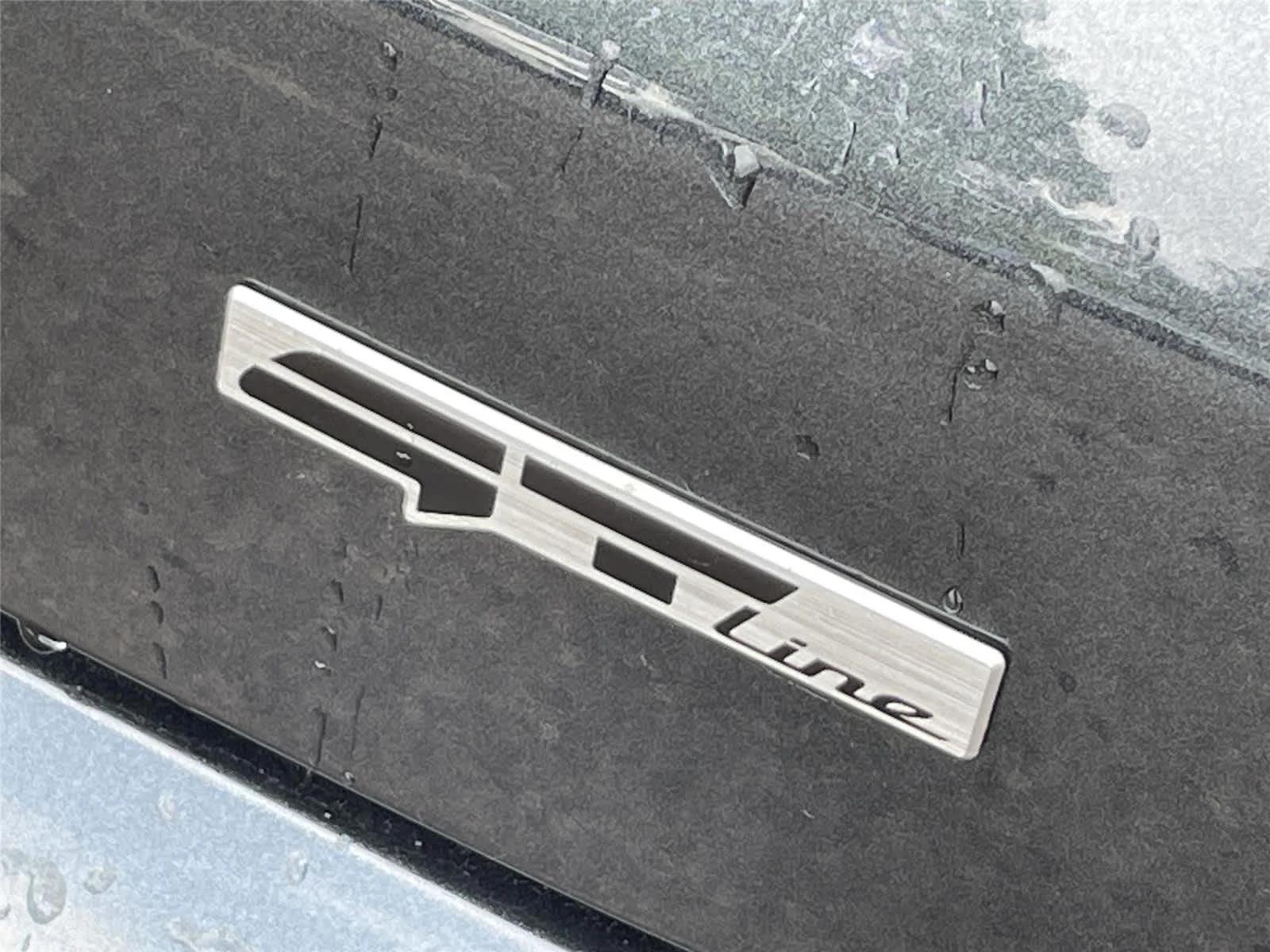 Used 2025 Gravity Gray Kia GT-Line image 10