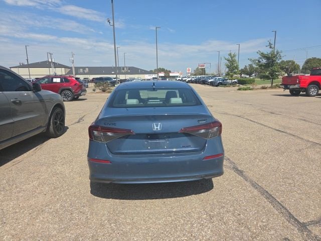 Used 2026 Boost Blue Pearl Honda  image 3