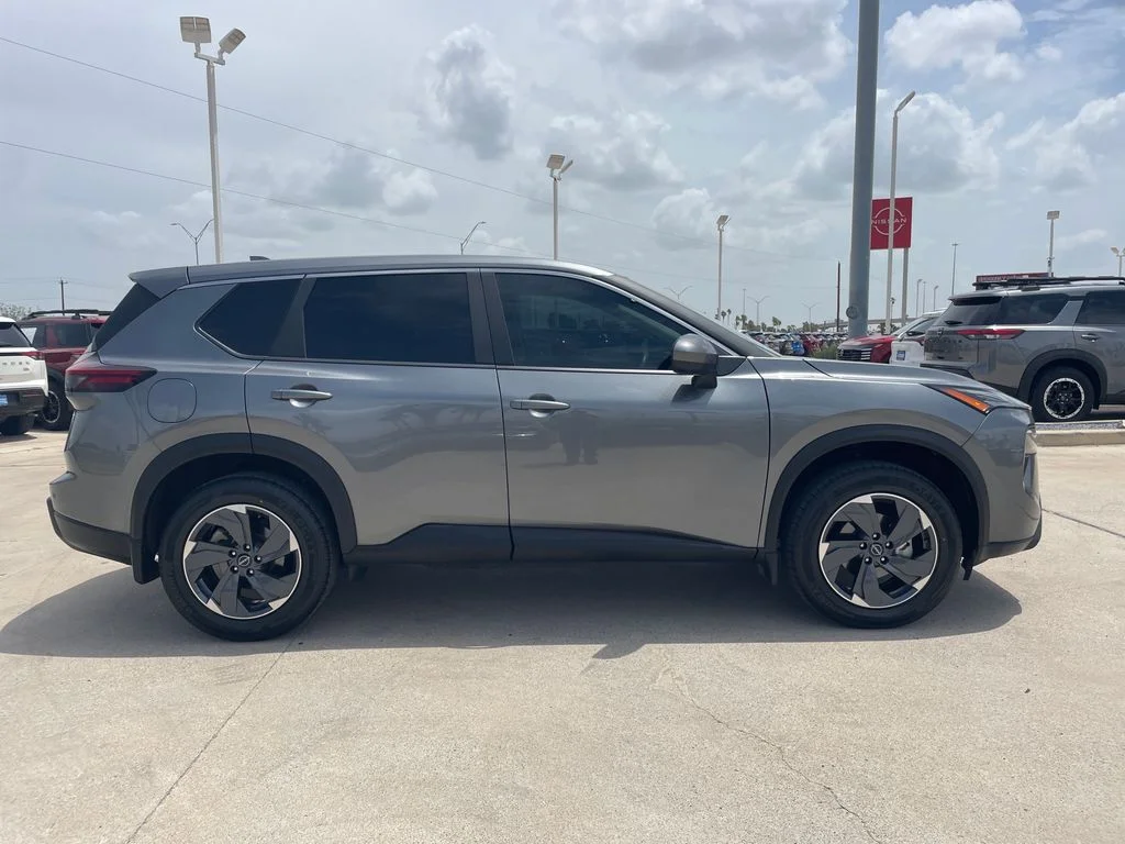 Used 2025 Gray Nissan SV image 6