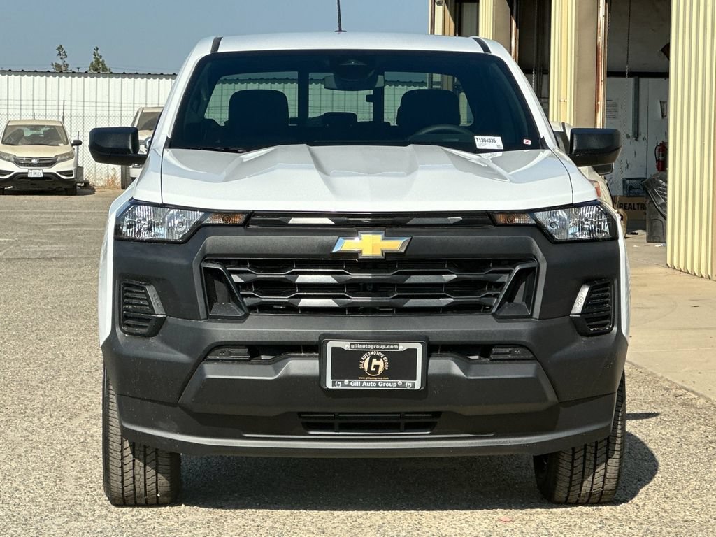 New 2026 Summit White Chevrolet WT image 9