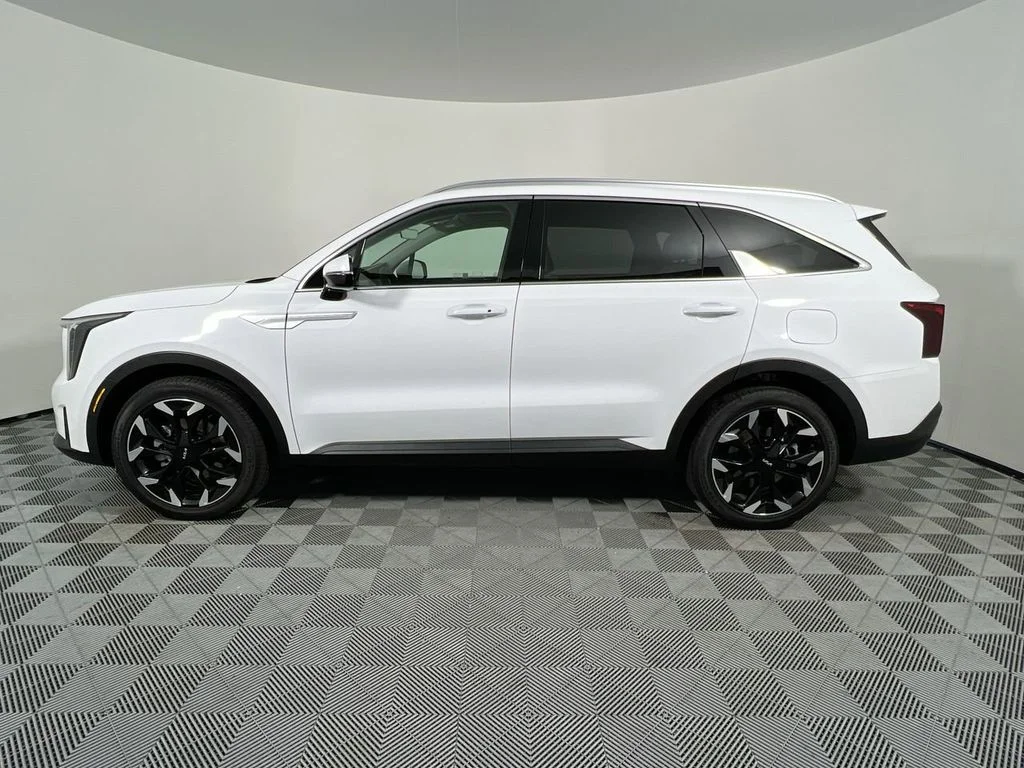 2026 Kia Sorento EX - Photo 8