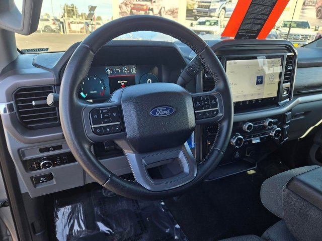 Used 2025 Silver Ford XLT image 9