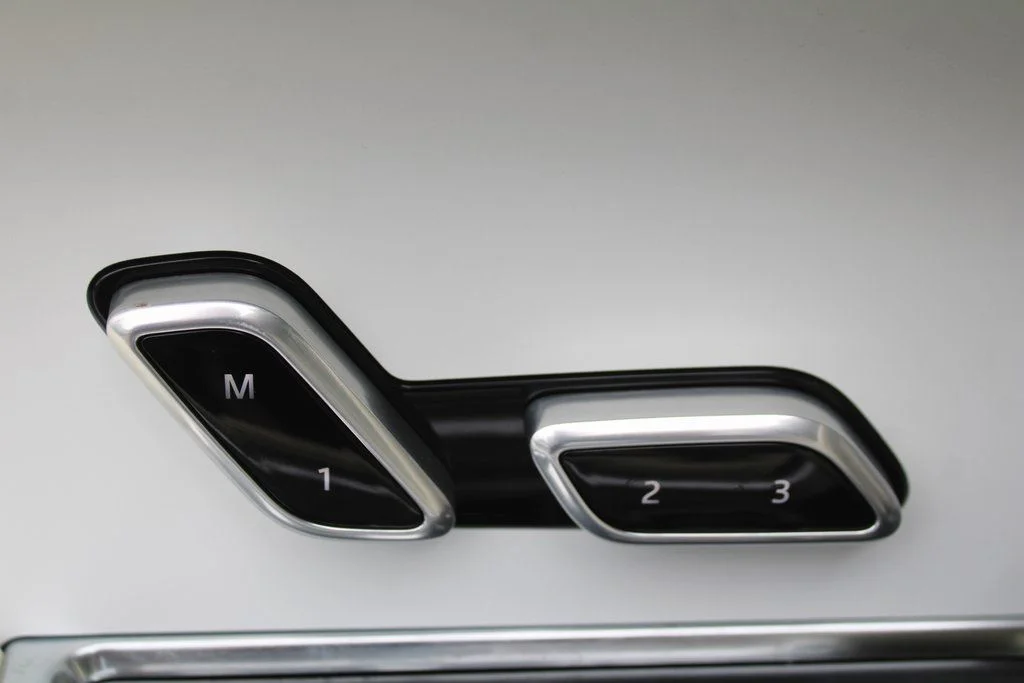 2024 Land Rover Range Rover SV - Photo 22