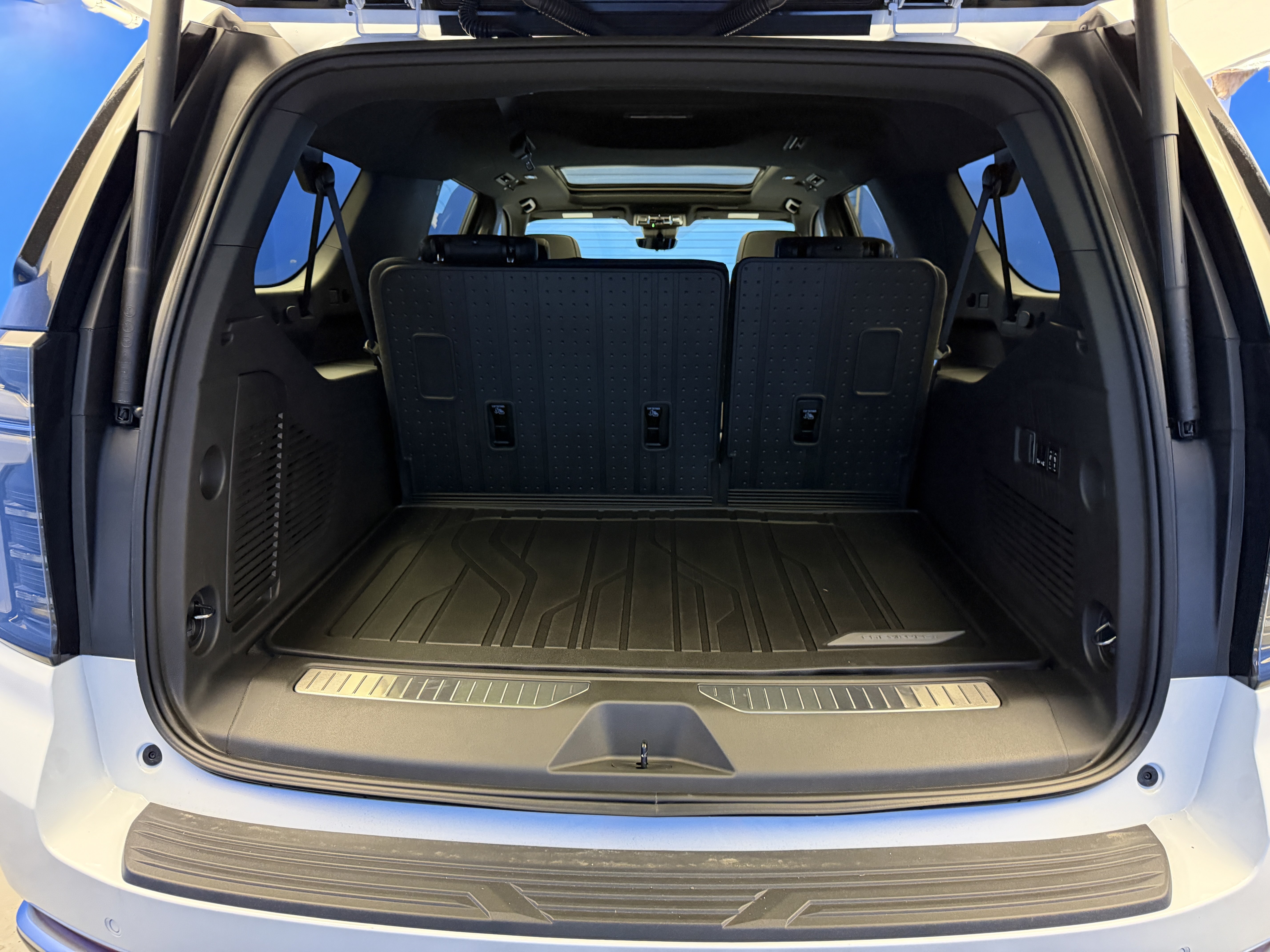 2026 Chevrolet Suburban High Country - Photo 35