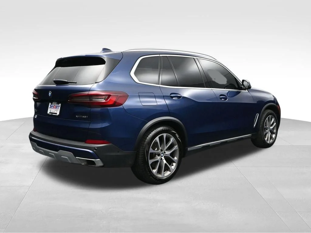 Used 2023 Blue BMW xDrive40i image 5