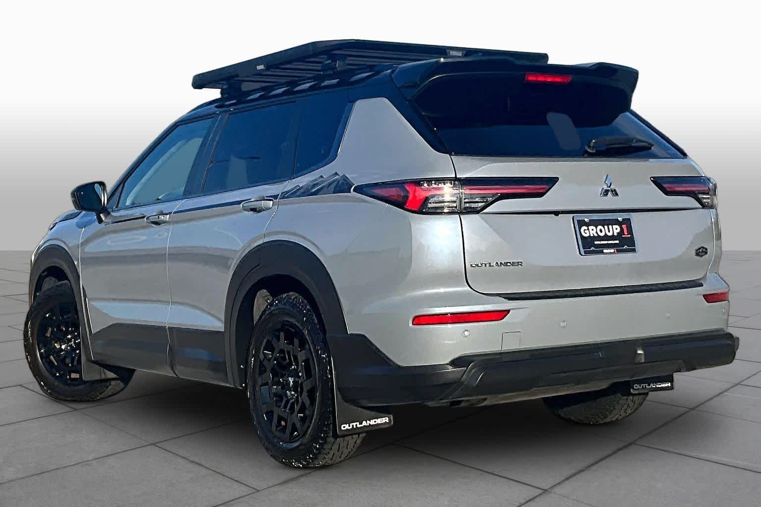 Used 2026 Moonstone Gray Metallic/Black Roof Mitsubishi Trail Edition image 12