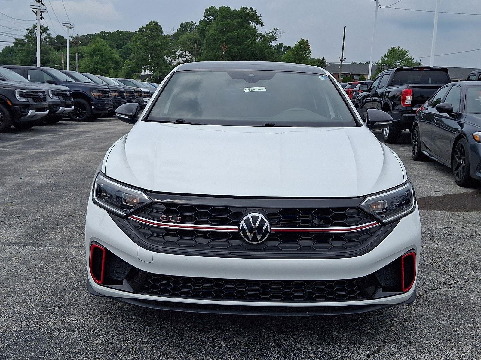 3VW1T7BU5RM058830