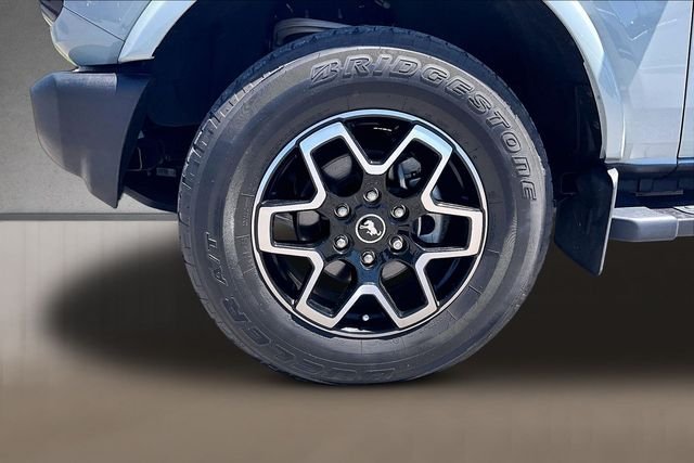 2023 Ford Bronco 4-Door Outer Banks - Photo 6