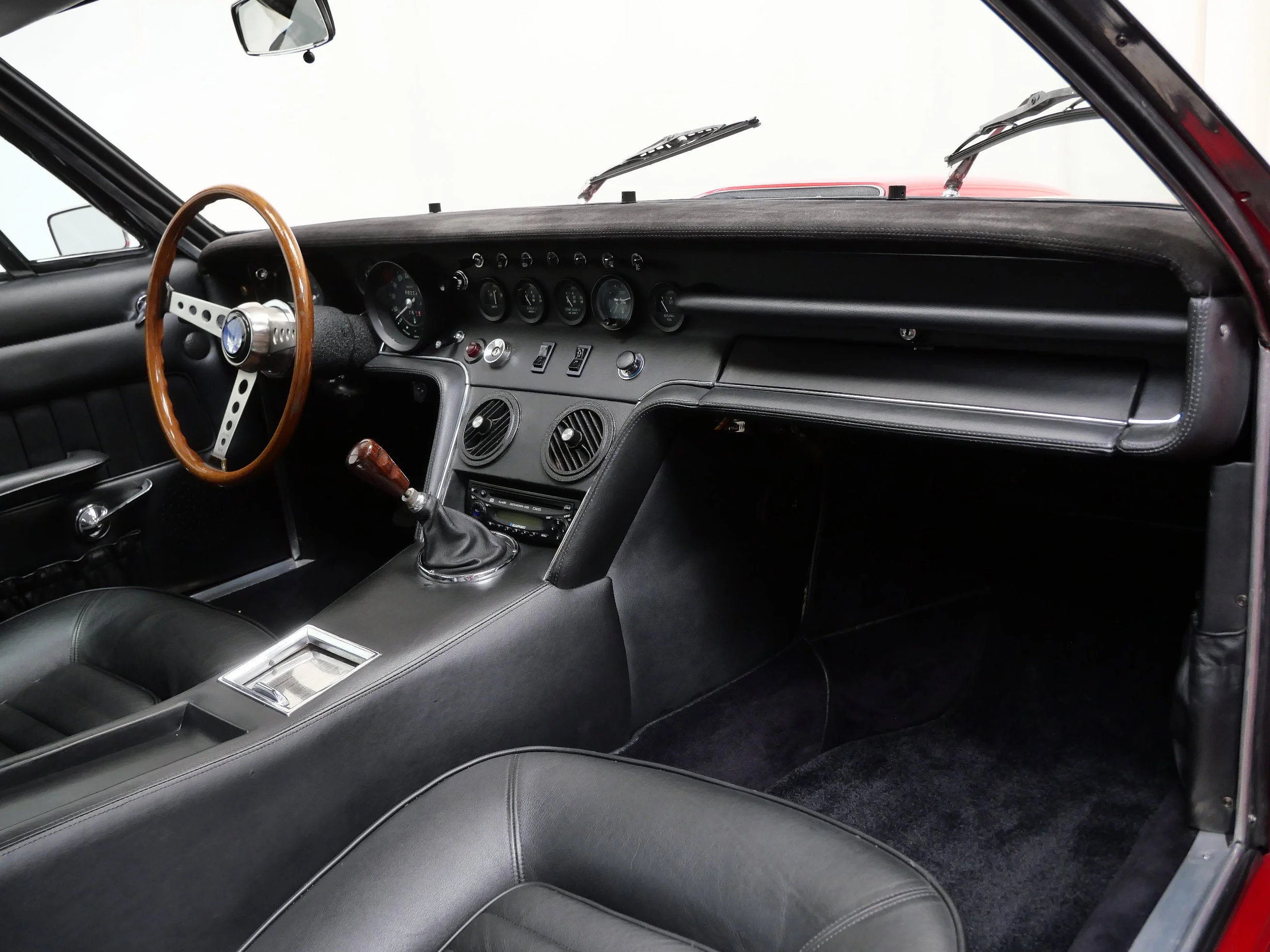 Used 1969 Red Maserati Base image 16