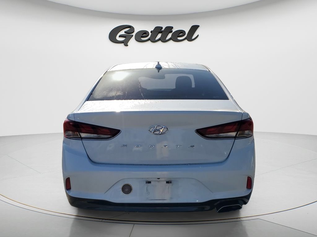 Used 2018 White Hyundai SEL image 6