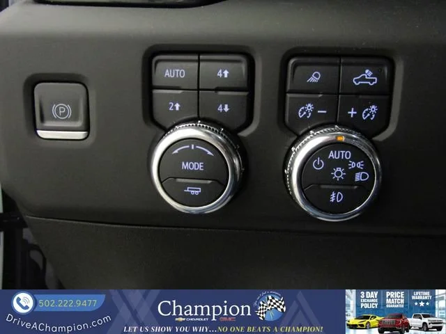 Used 2024 White Frost Tricoat GMC Denali image 39