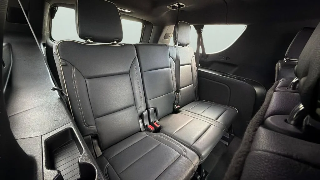 Used 2025 Dark Ash Metallic Chevrolet Premier image 31