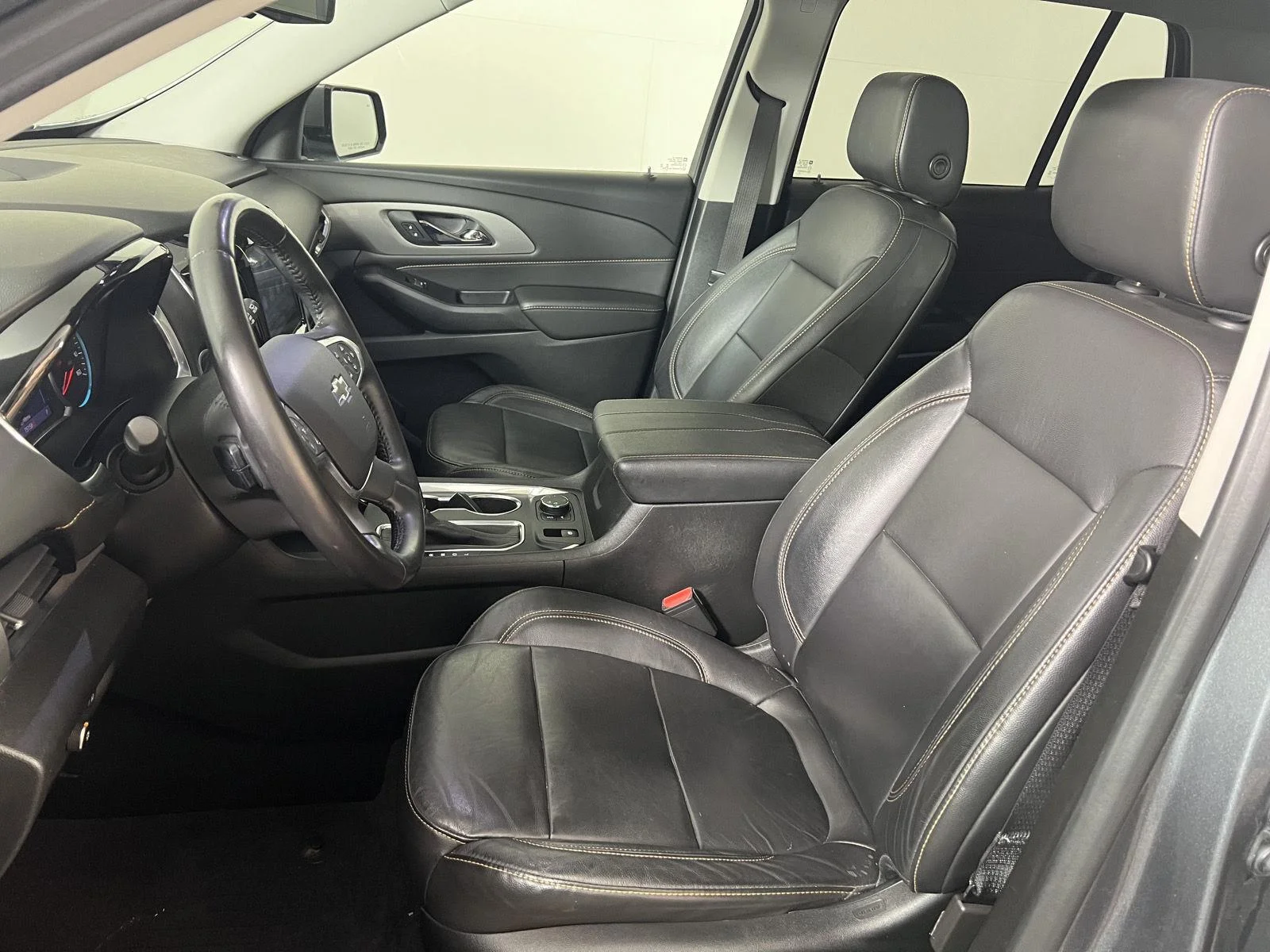 Used 2020 SATIN STEEL METALLIC Chevrolet RS image 4