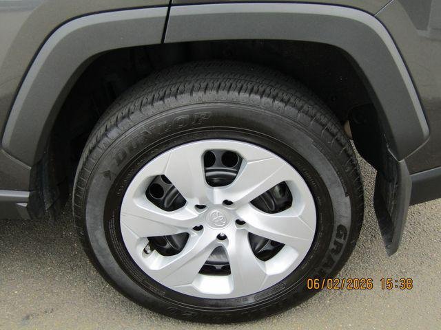Certified Used 2023 MAGNETIC GRAY MET. Toyota  image 8