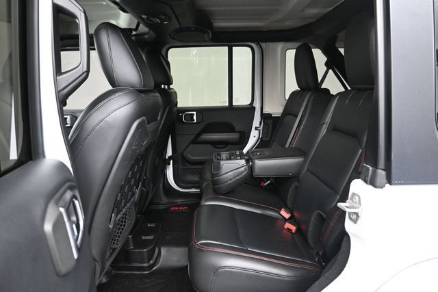 Used 2018 Bright White Clearcoat Jeep Rubicon image 19